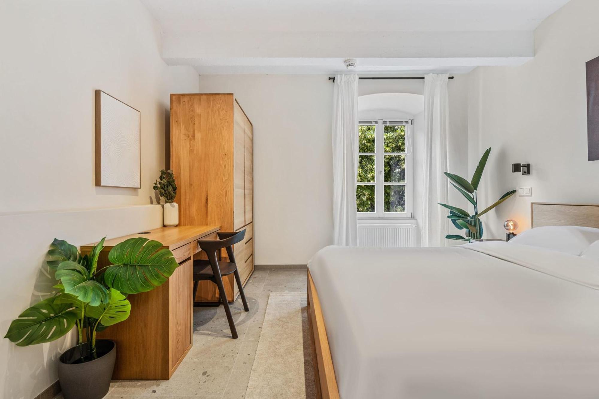 Clausen Hideaway Modern Accommodation Люксембург Экстерьер фото
